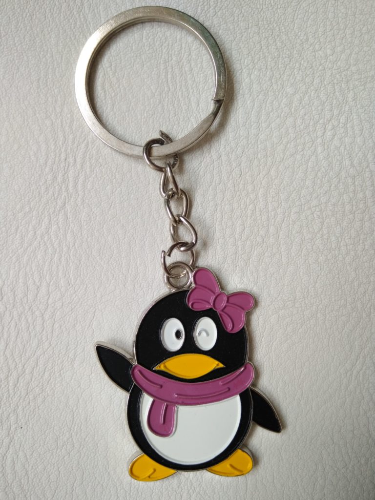 брелок-дівчинка